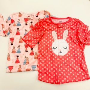 Carters Princess Girls Footed Sleepers 5T like new Set of 2